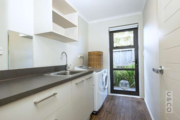 10 Pohutukawa Parade Riverhead_34