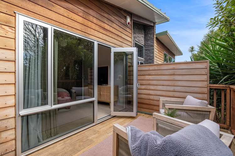 12 Leatham Avenue Strandon_20