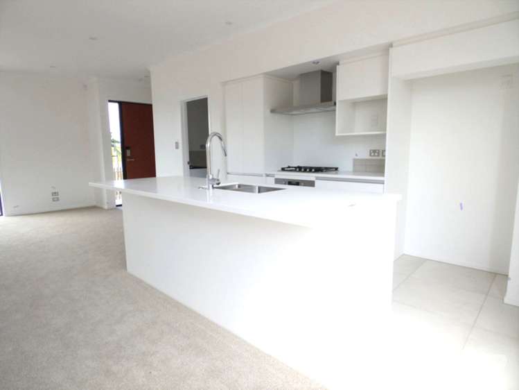 9/25 Sidney Wallingford Way Hobsonville_1