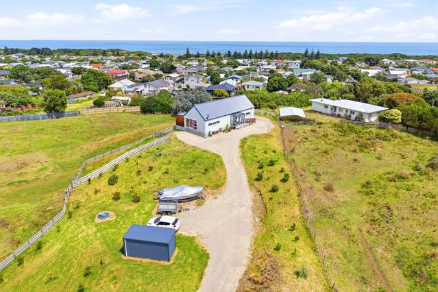 Rare on Rangiora - 2ha+ lifestyle block