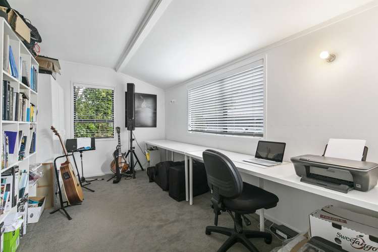 1/70 Gardner Avenue New Lynn_13