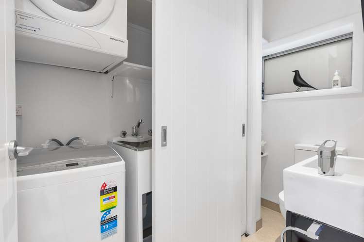 3b Shalimar Crescent Khandallah_15