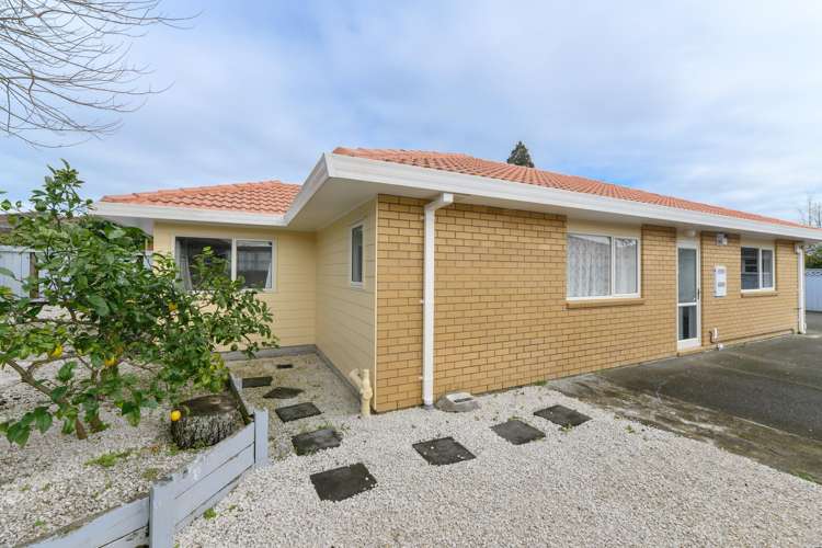 12b Howell Crescent Mount Roskill_19