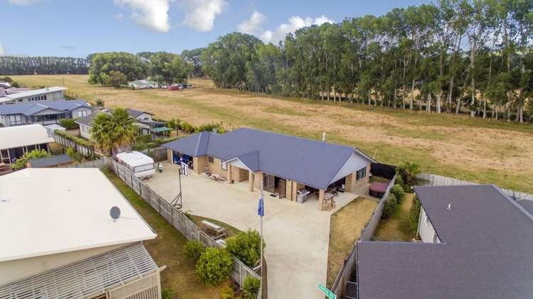 13 Captain Wood Avenue Whitianga_18