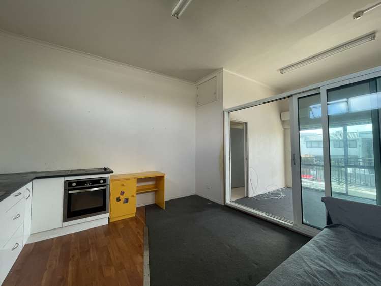 2/21 Andromeda Crescent East Tamaki_10