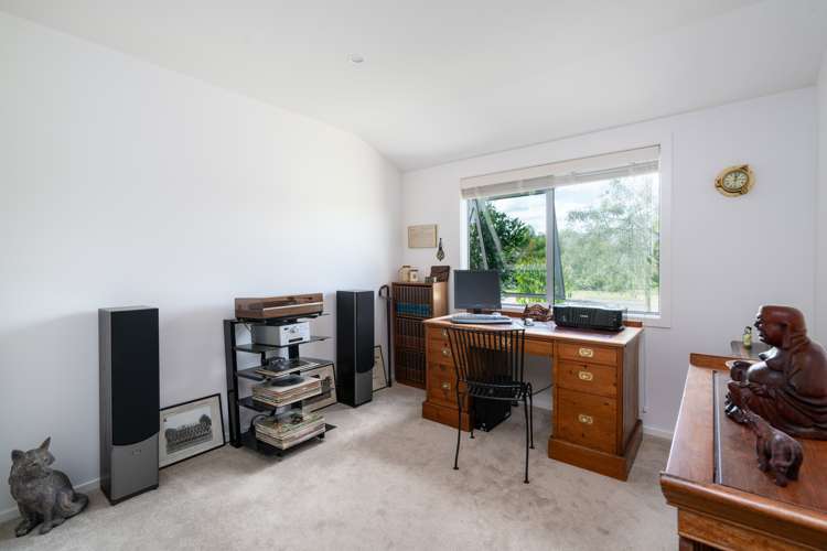 4 Noumea Drive Rangatira Park_16