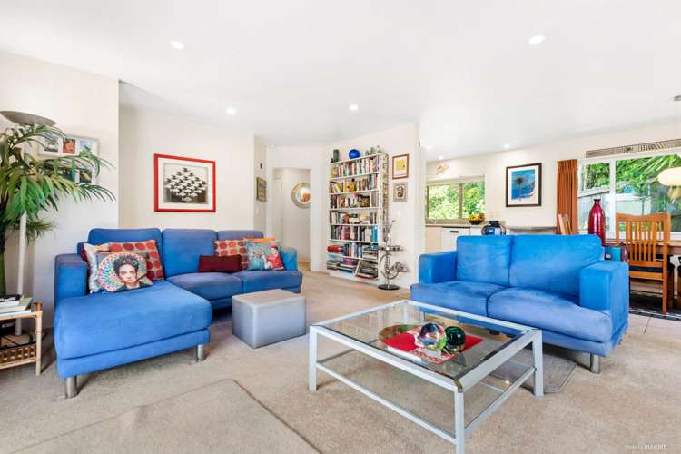 29 De Val Drive Titirangi_9