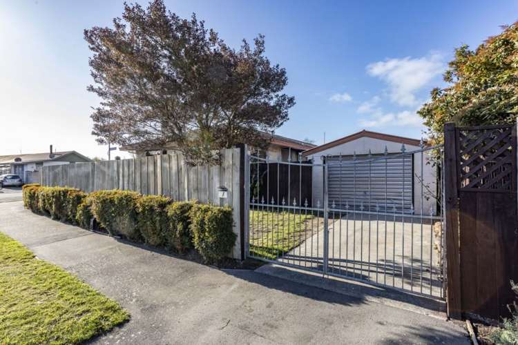 1 Hersham Place Bromley_29