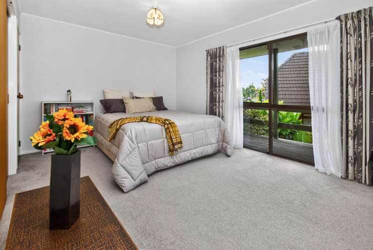 14 Channing Crescent Botany Downs_16