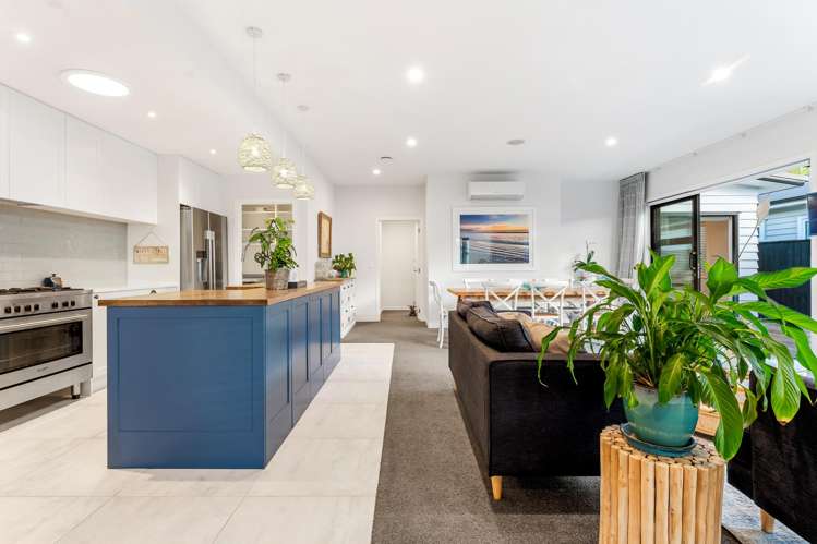 90 Arran Point Parade Orewa_2