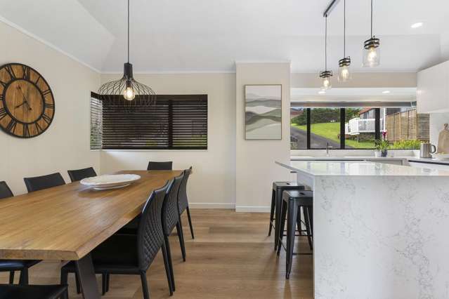 1/142 Sunset Road Unsworth Heights_2