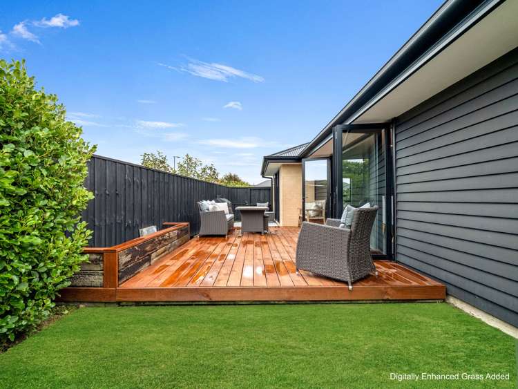 92 Sunline Avenue Lincoln_26