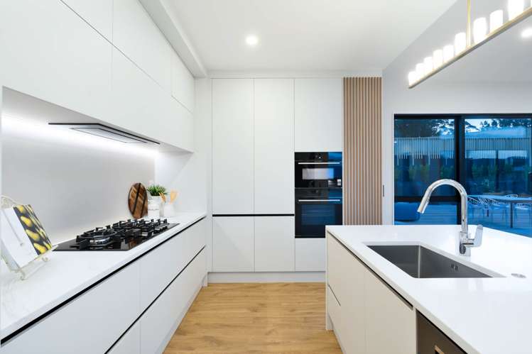 18 & 18a Katote Avenue Swanson_28