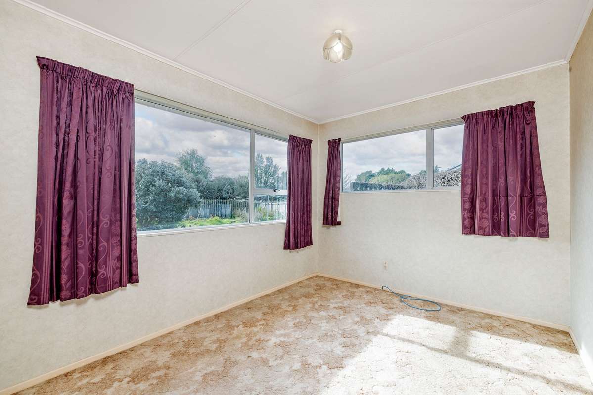 9 William Benton Street_5