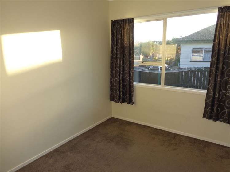 217 Mahia Road Wattle Downs_5