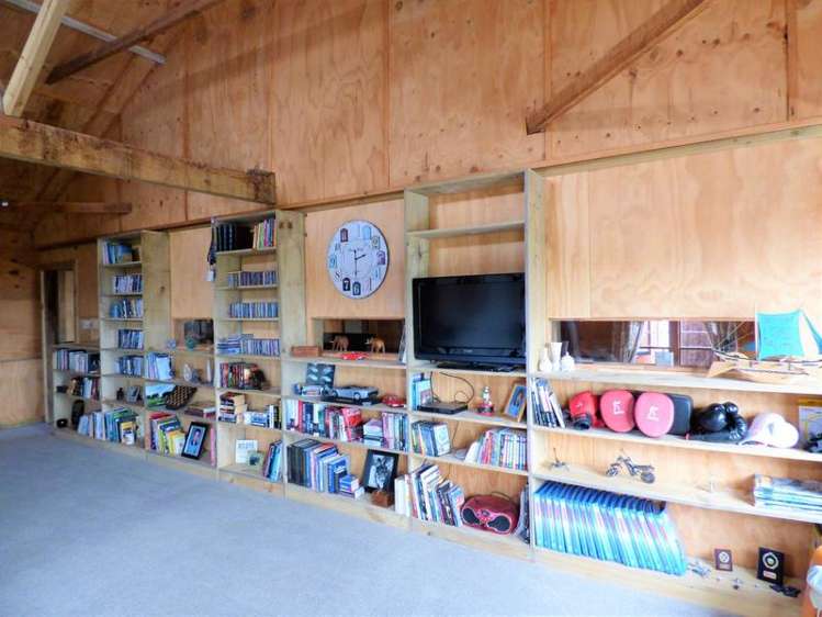 593 Ormiston Road Waipu_18