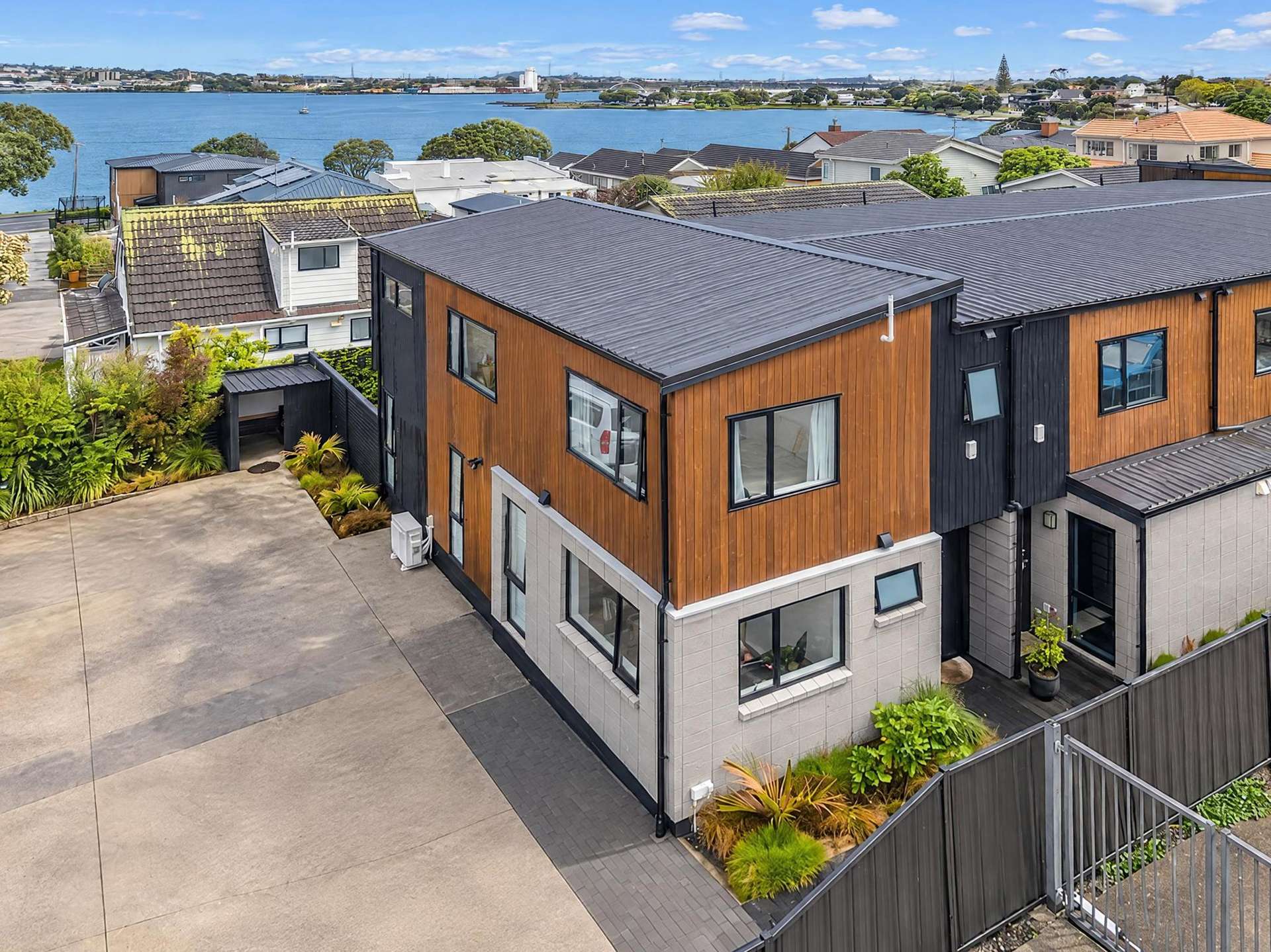 3/1 Seaforth Avenue Mangere Bridge_0