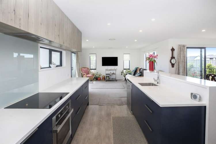 13 Crossley Avenue Woodend_1