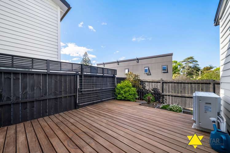 53D McLeod Road Te Atatu South_14