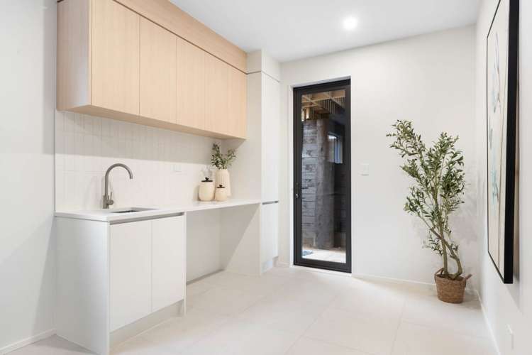 242E West Hoe Heights Orewa_23