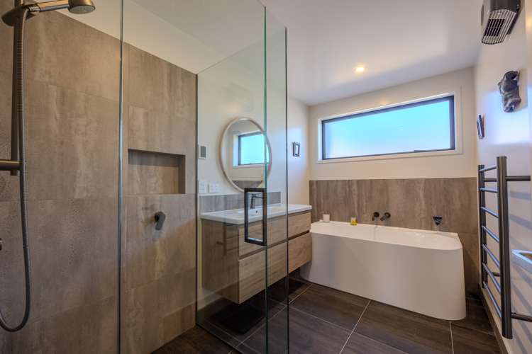 26 Pounamu Avenue Albert Town_20