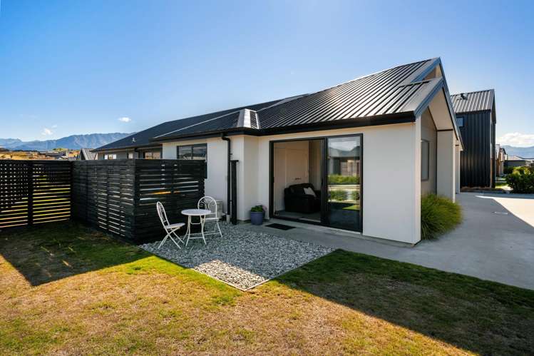 64 Howden Drive Jacks Point_21