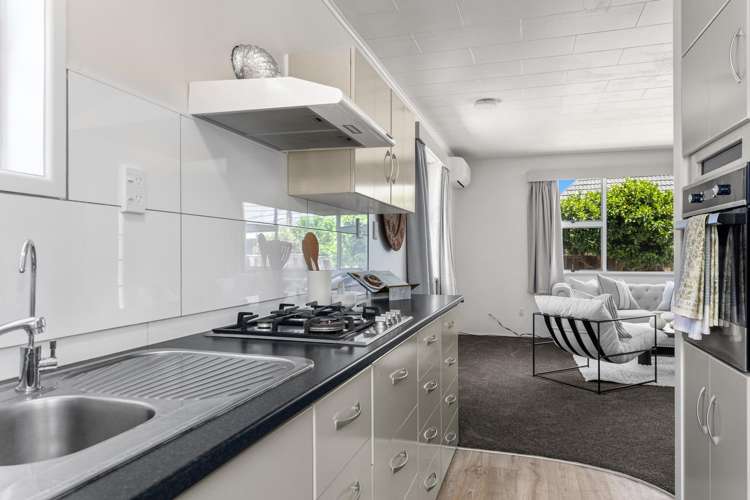 2/143 Douglas Street Whakatane_1