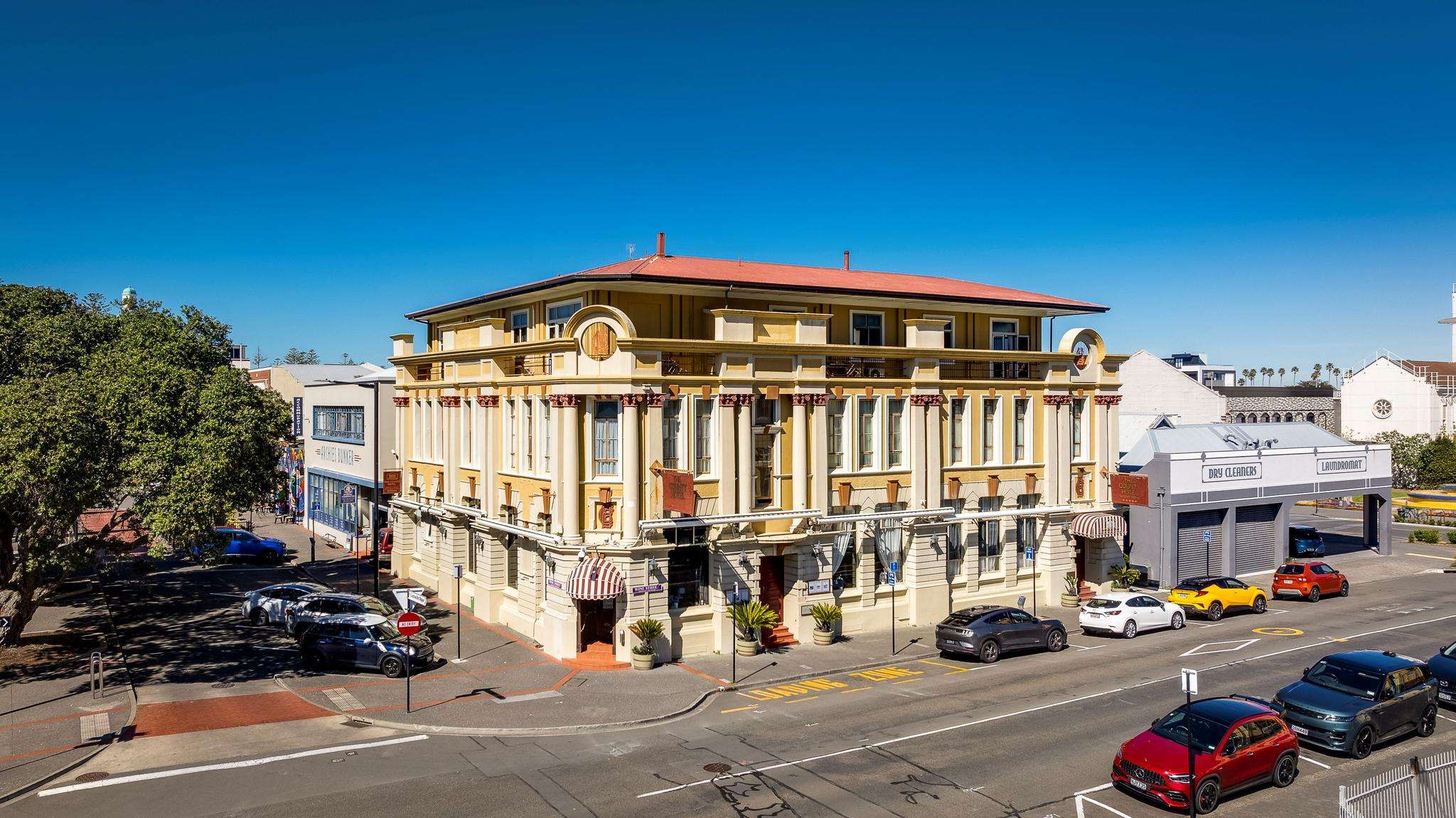 Landmark to be sold by receiver