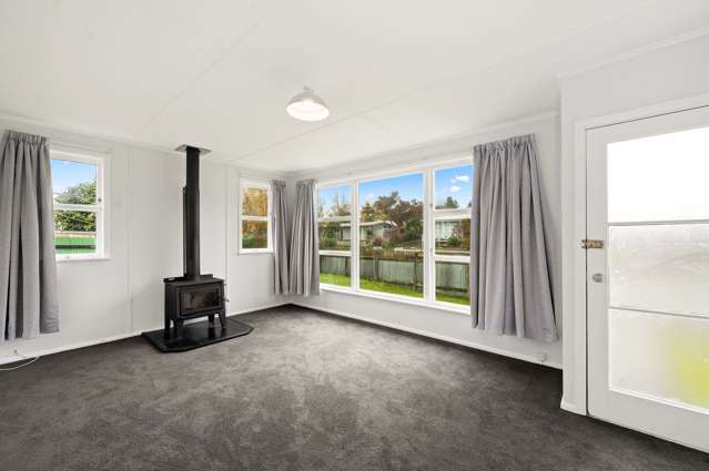 6 Rangipoia Place Turangi_3