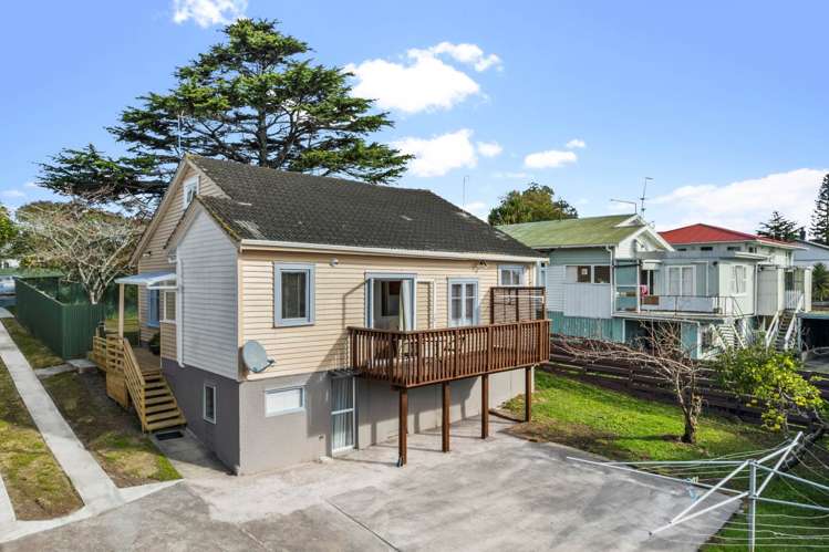 3175 Great North Road New Lynn_16