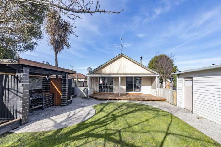 24 Woodend Road Woodend_17