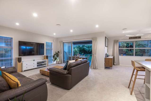 15 Arran Drive Silverdale_4