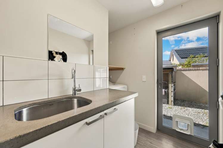 14 Missy Crescent Mount Pisa_8