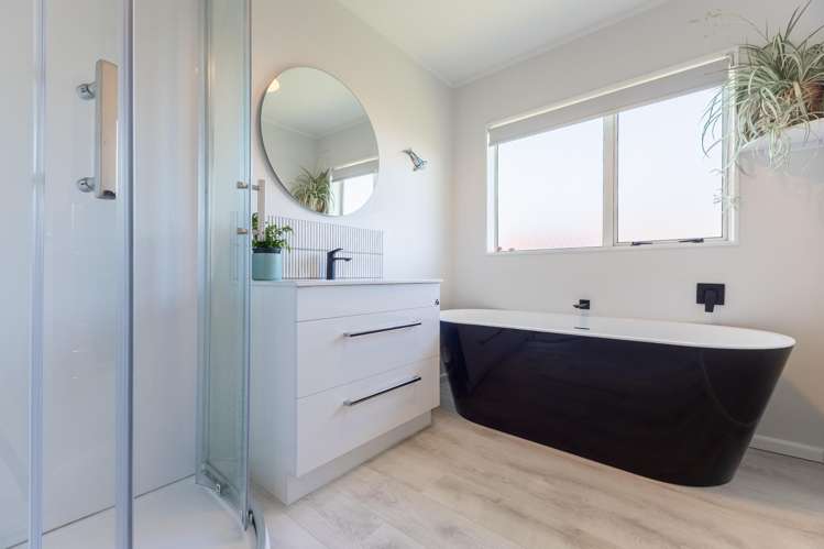 5A Beachwater Grove Paraparaumu Beach_21