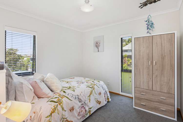 35 Long Street Raglan_17