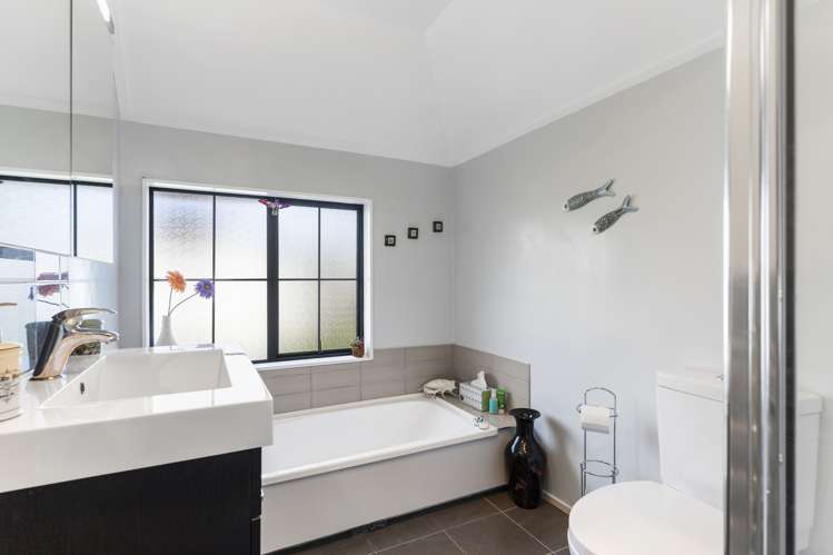 2/4 Whitworth Road Mount Eden_8