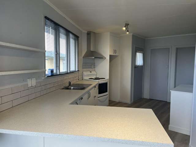 35 Lothian Crescent 10560_1