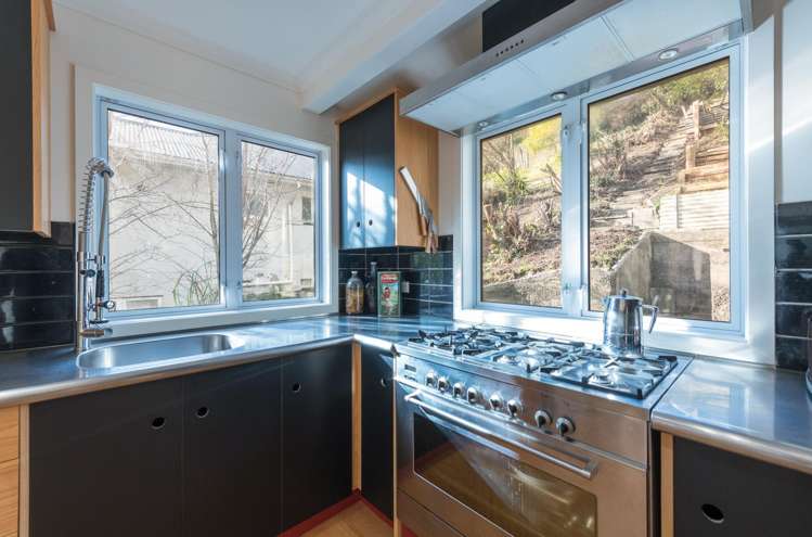 43 Murphy Street Toi Toi_6