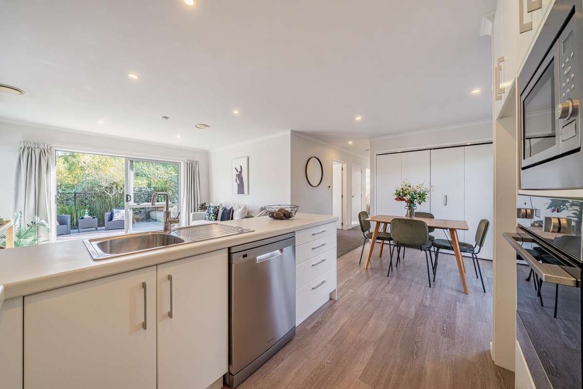 92 Sunstone Crescent_3
