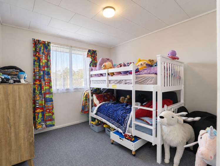 11 Crystal Place Pukehangi_9