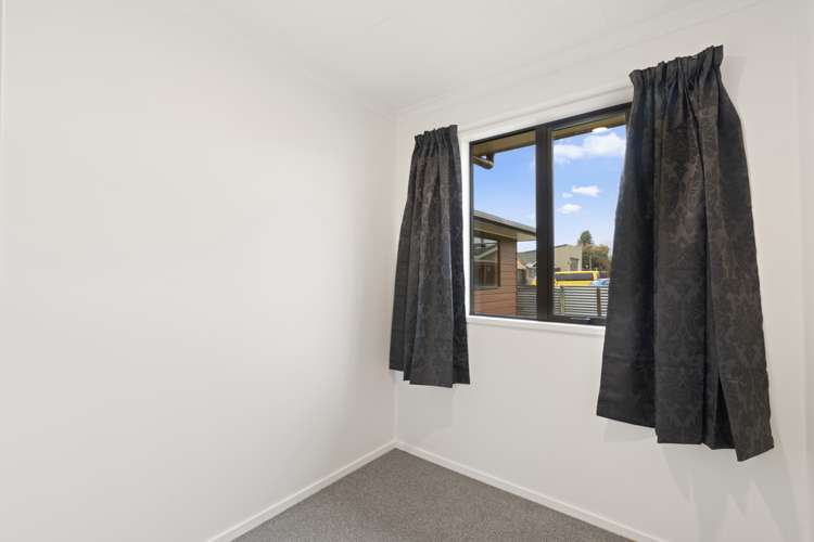76 Barry Avenue Cromwell_14
