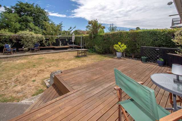 237 Shortland Street Aranui_1