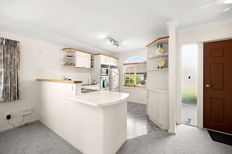 61/16 Rototuna Road Flagstaff_2