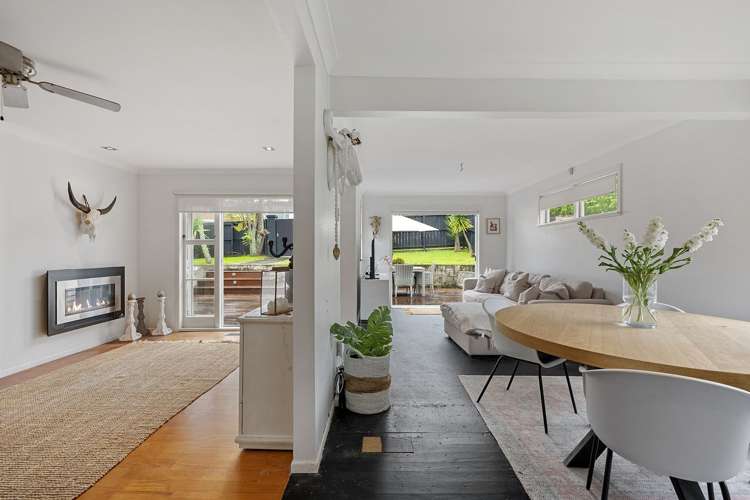 1/10 Selwyn Crescent Forrest Hill_5