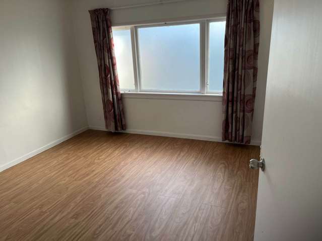 98 Portage Road New Lynn_4