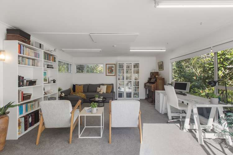 103 Beach Road Mellons Bay_16