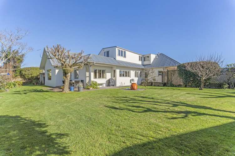 3 Waiwera Place Merrilands_21