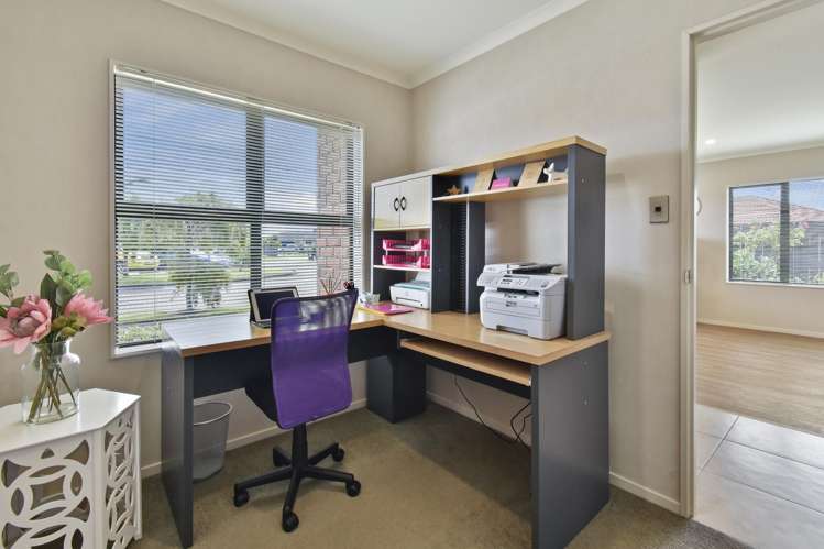 17 Belfry Place Wattle Downs_10