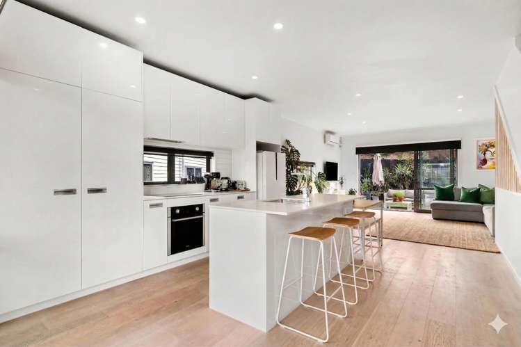 33/27 Powell Street Avondale_3