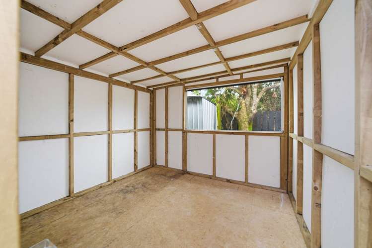 37A Range View Road Mt Albert_28